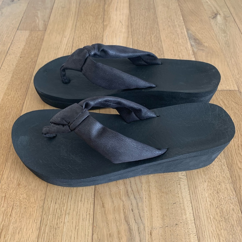 Black Wedge Flip Flops